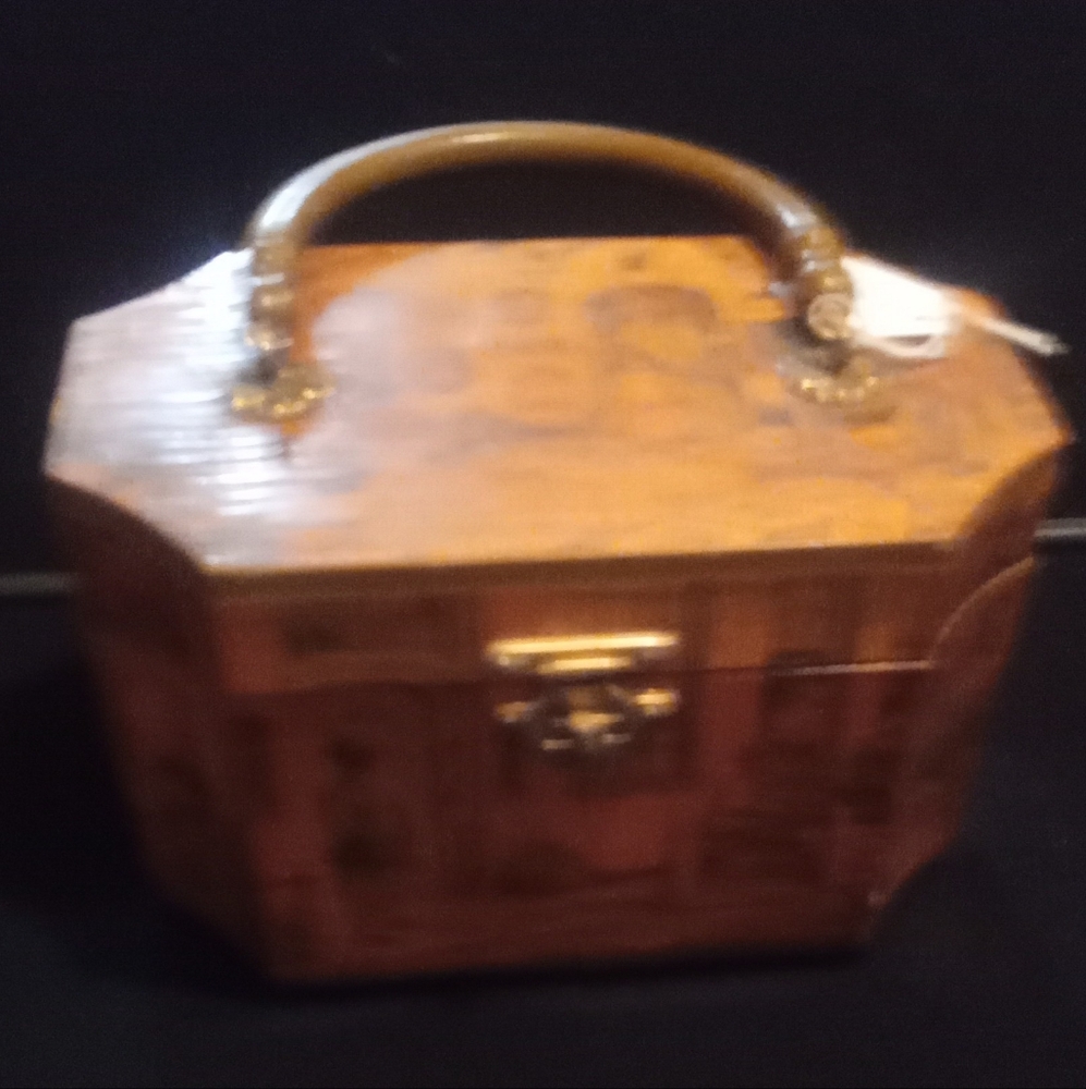 Collectible Vintage Purse Wood